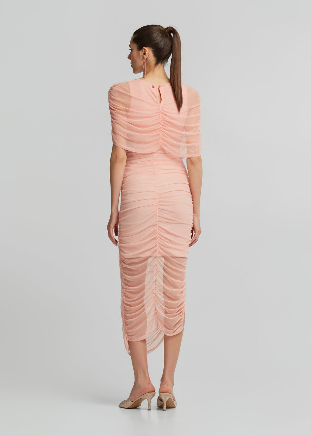 Μάξι φόρεμα από τούλι με σούρες